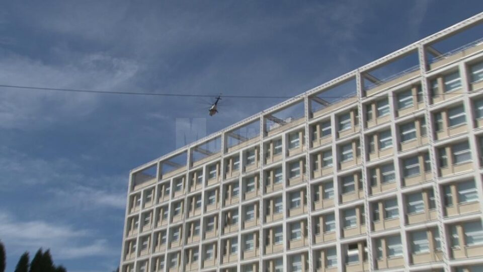 Un elicopter al Unității Speciale de Aviație din Iași a efectuat, luni, o acțiune de recunoaștere în zona Spitalului de Urgență Suceava