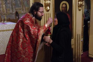 Pocăința sinceră și Sfânta Împărtășanie ne dezleagă din toate lanțurile