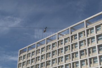 Un elicopter de la Unitatea Specială de Aviație Iași a efectuat ieri o misiune de recunoaștere în zona spitalului