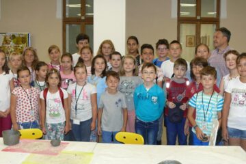 Premii acordate în cadrul expoziției Atelierelor de artă „Din secretele maeștrilor - lumină și culoare”