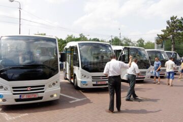 Primăria Suceava va cumpăra 10 noi autobuze de mărime medie, pentru TPL