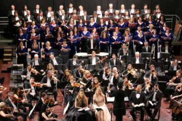 140 de artiști ai Filarmonicii Moldova din Iași vor evolua astăzi în concertul „Simfonii de toamnă", ediția a VI-a