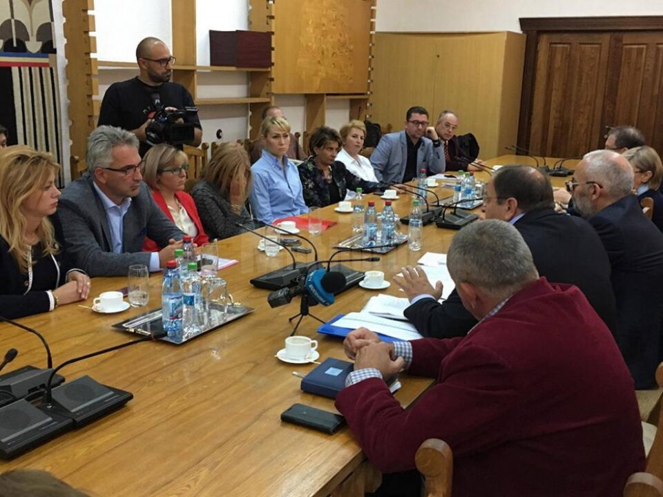 Front comun pentru un spital de pediatrie la Suceava