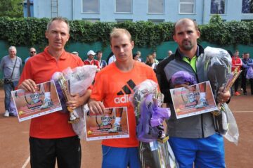 Laureații de la categoria Elită, sub 40 de ani, Florin Dumbravă, Bogdan Marasin și Mihai Pânzaru