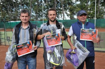 Laureații de la categoria Principală Constantin Aconstantinesei, Marius Onciu și Stelică Airinei