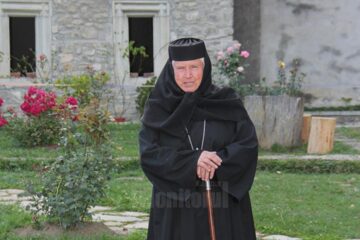 Stareta Mănăstirii Voronet, stavrofora Irina Pântescu, împlinește 85 de ani