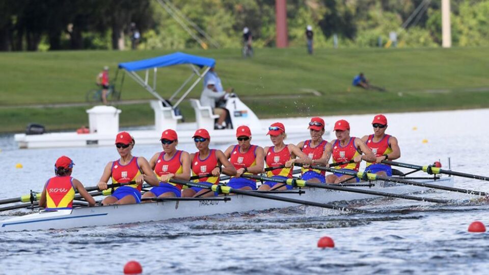 Barca României de 8+1 la fete s-a calificat direct în finală, după ce a câștigat seria a II-a