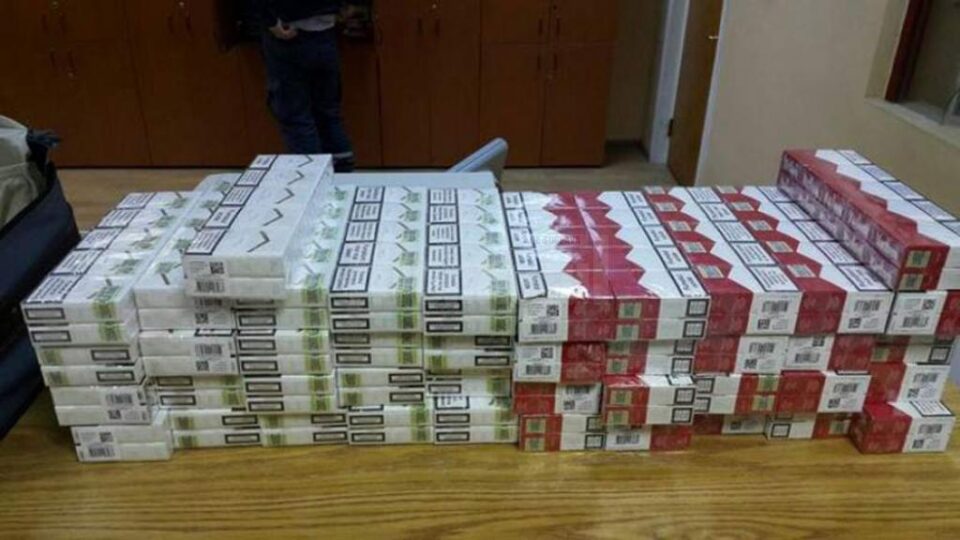 Țigările de contrabandă au fost introduse în camera de corpuri delicte a Poliției Câmpulung Moldovenesc Țigările de contrabandă au fost introduse în camera de corpuri delicte a Poliției Câmpulung Moldovenesc