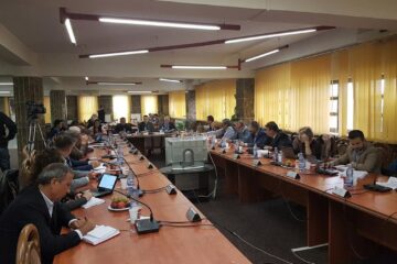 Proiectul de amenajare a 4.500 de parcări între blocuri a fost din nou respins de PSD