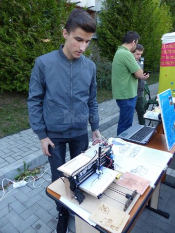 ”Noaptea Cercetătorilor” a scos știința în stradă pentru mii de suceveni
