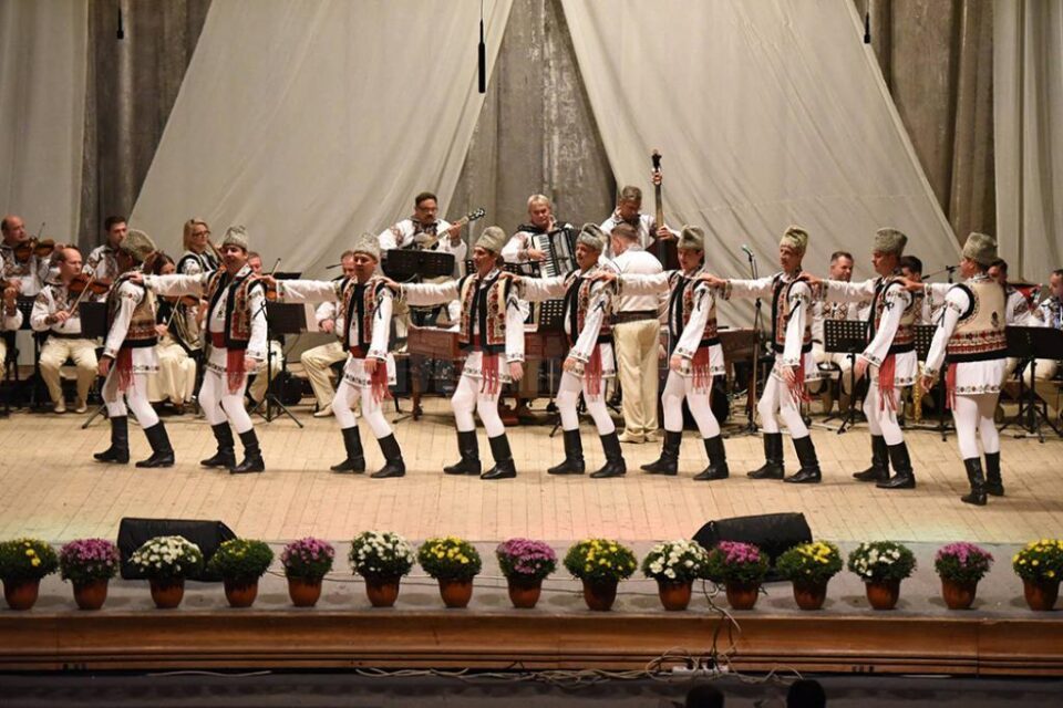 Ansamblul "Ciprian Porumbescu" Suceava