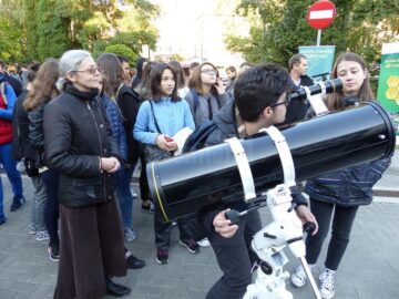 ”Noaptea Cercetătorilor” a scos știința în stradă pentru mii de suceveni