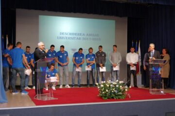 Studenții cu performanțe sportive internaționale au fost premiați la deschiderea anului școlar