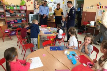 Acțiunea preventivă organizată ieri la școala din Platinoasa