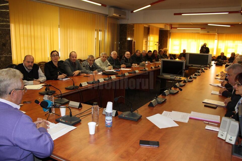 Asociațiile de proprietari nu au fost de acord cu începerea furnizării căldurii în sistemul centralizat