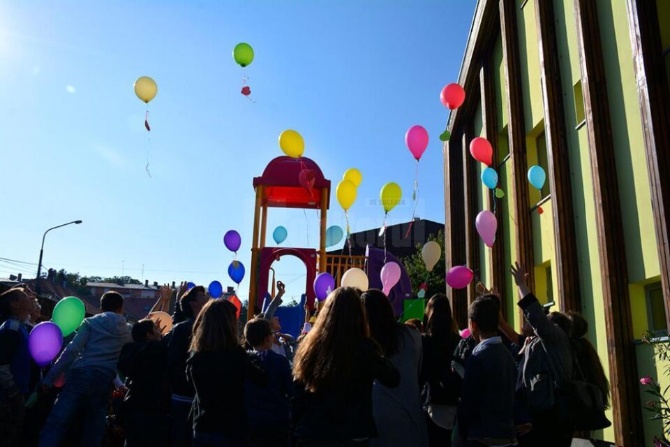 Două asociații din Franța au inaugurat un spațiu de joacă la Centrul Social ,,Maria Ward”
