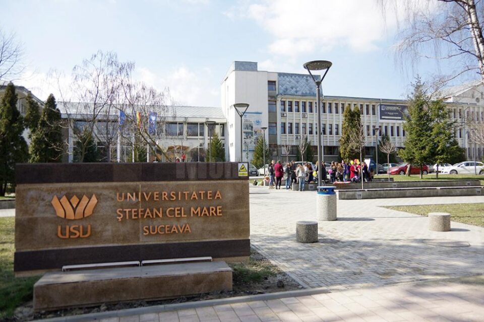 Diplome din partea a două universități pentru absolvenții masteratului de traductologie de la USV Diplome din partea a două universități pentru absolvenții masteratului de traductologie de la USV