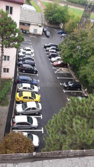 Parcări de reședință amenajate recent în Suceava