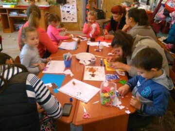 Acțiuni caritabile, dezbateri și competiții sportive, de Ziua Educației, la unitățile școlare din Liteni