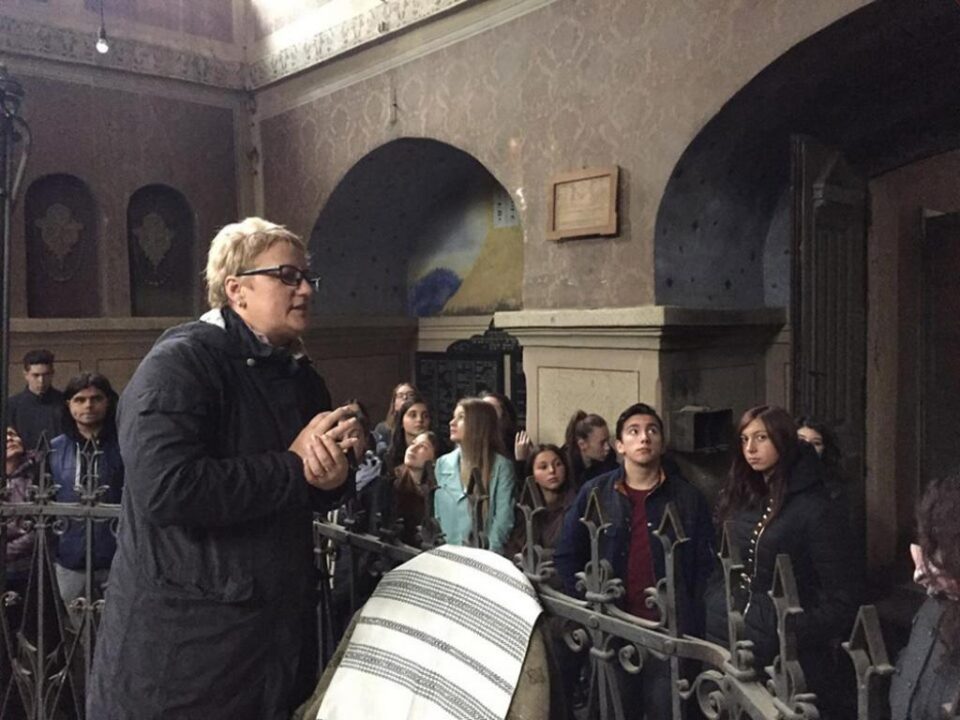 Elevii și profesorii Colegiului Tehnic ”Lațcu Vodă” din Siret au marcat, ieri, Ziua Națională a Comemorării Holocaustului Elevii și profesorii Colegiului Tehnic ”Lațcu Vodă” din Siret au marcat, ieri, Ziua Națională a Comemorării Holocaustului