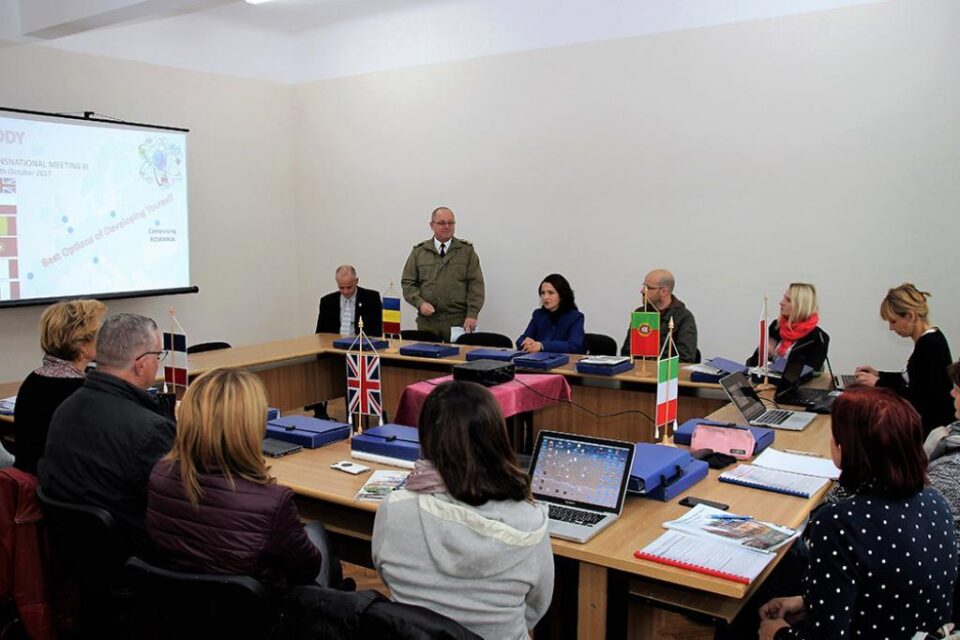 Evenimentul internațional a reunit profesori și manageri de școli din Italia, Franța, Anglia, Portugalia și Polonia. Foto: Laurențiu Sbiera