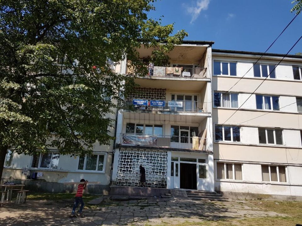 Căminul 2 de la „Petru Mușat”, devenit bloc de locuinte sociale
