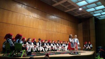 Zeci de preșcolari au participat la activitatea „Bun venit la șezătoare!”, desfășurată joi la Casa de Cultură Suceava