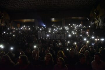 Balul Bobocilor cu talentați detectivi și frumoase ajutoare ale lui Sherlock Holmes
