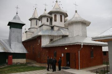 Biserica unde slujea preotul mort în accident