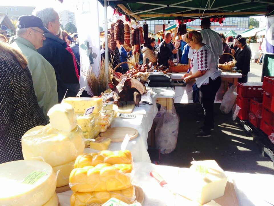 Produsele bucovinene au avut mare căutare printre clujeni