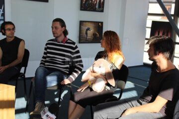 Premiera spectacolului Kebab se joacă cu casa închisă