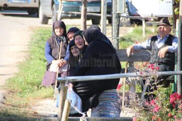 Lacrimile sincere ale credincioaselor din Lămășeni