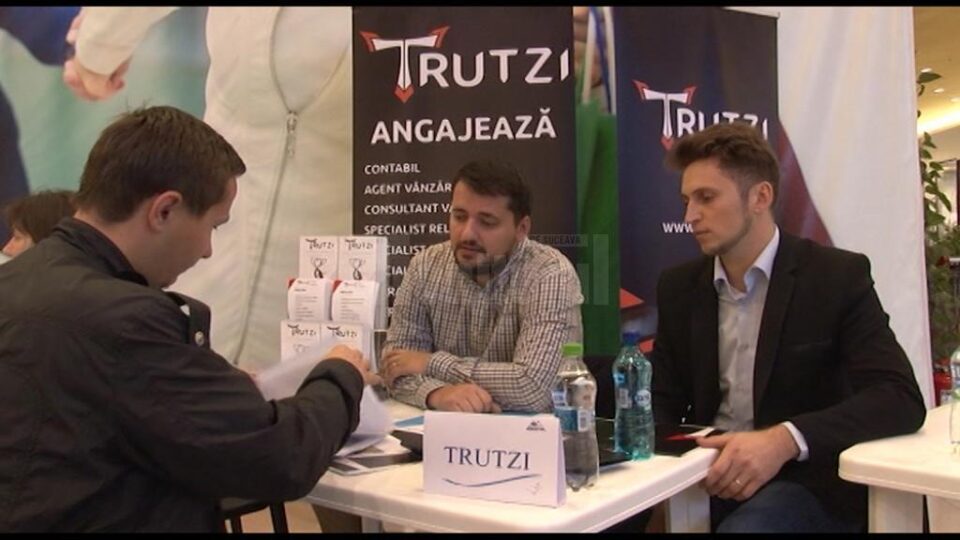 Ieri, la Bursa pentru Absolvenți s-au înscris 112 firme