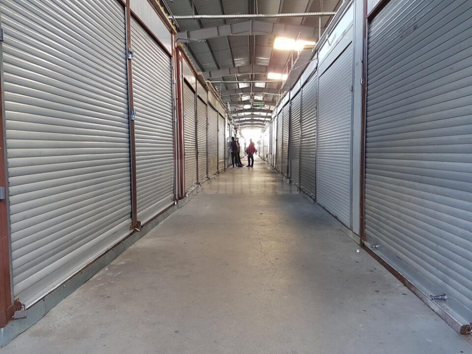 Pustiu prin Bazar, ieri dimineață