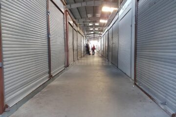 Pustiu prin Bazar, ieri dimineață