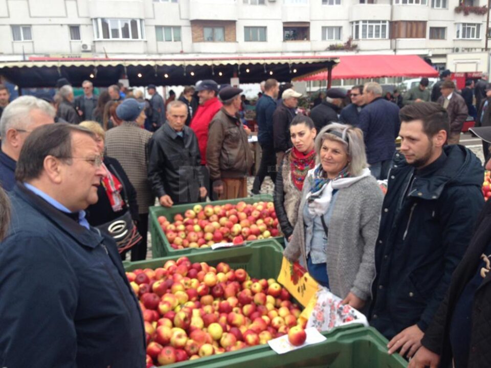 Gheorghe Flutur a fost prezent ieri la Târgul Mărului