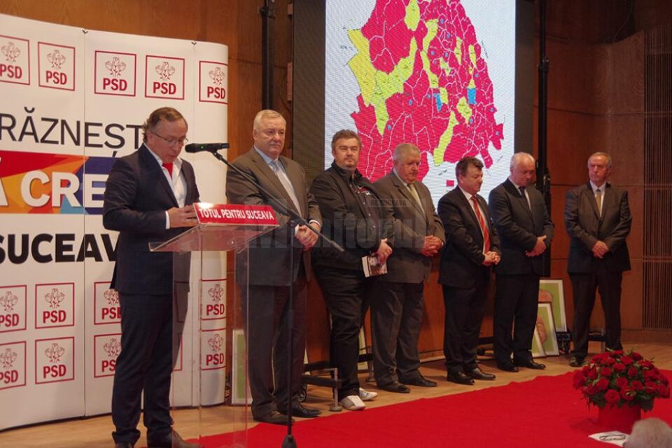 Foștii și actualii președinți ai PSD Suceava au fost omagiați sâmbătă în cadrul conferinței de alegeri