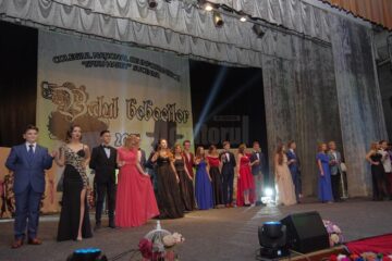 Colegiul „Spiru Haret” și-a ales cei mai frumoși boboci într-un spectacol de muzică, dans și umor de calitate