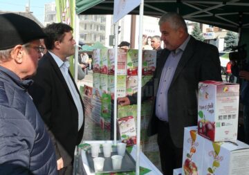 Târgul Mărului a promovat produsele pomicole și agricole din zona Fălticeni