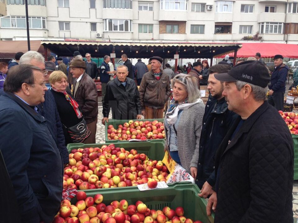 Gheorghe Flutur a fost prezent ieri la Târgul Mărului