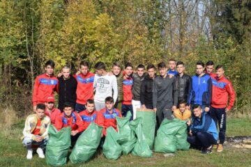 Peste 12.000 de voluntari la acțiunea de curățenie „Let's Do It Suceava”