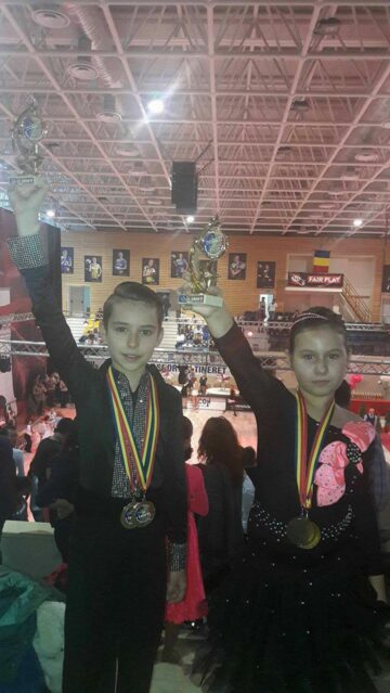 Rezultate remarcabile pentru perechile de dansatori suceveni la Campionatul Național de Clase al României