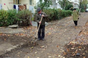 Străzile distruse de lucrările de termoficare din Zamca, fără șanse de refacere curând