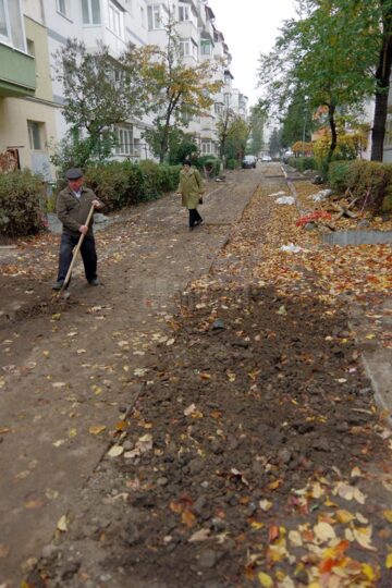 Străzile distruse de lucrările de termoficare din Zamca, fără șanse de refacere curând