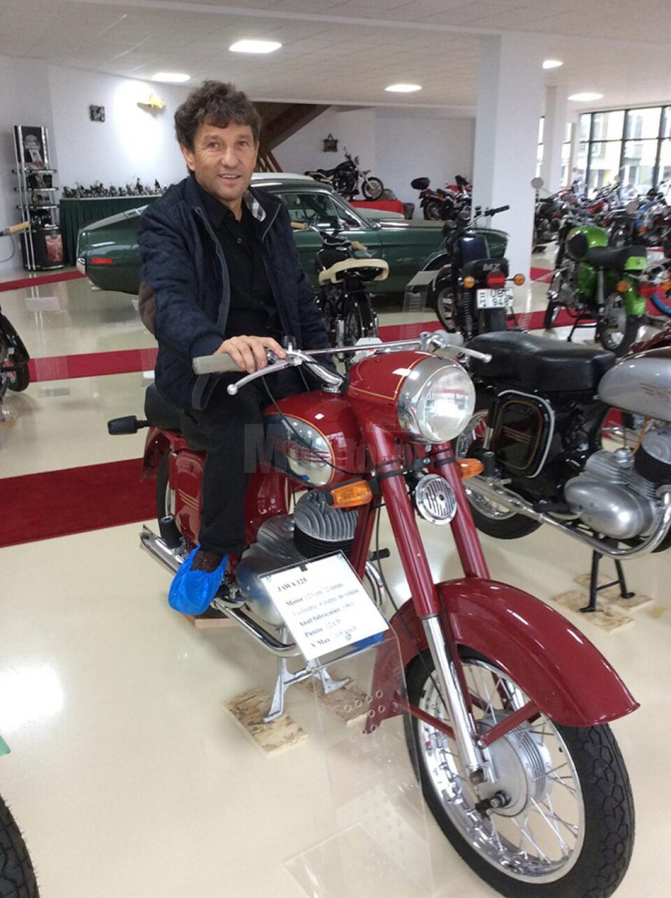 Alexandrul Șcheul cu Jawa 125, prima dragoste