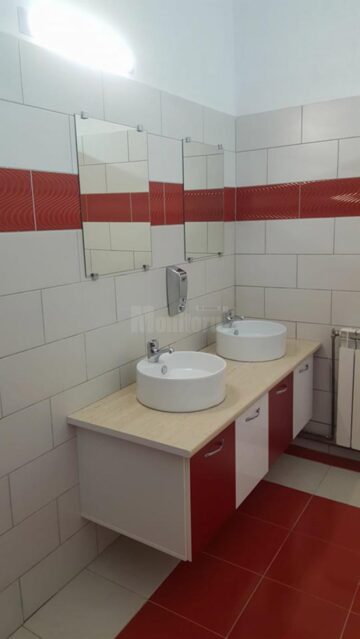 Un grup de voluntari a reabilitat o parte din secția Pediatrie a Spitalului Municipal Câmpulung Moldovenesc