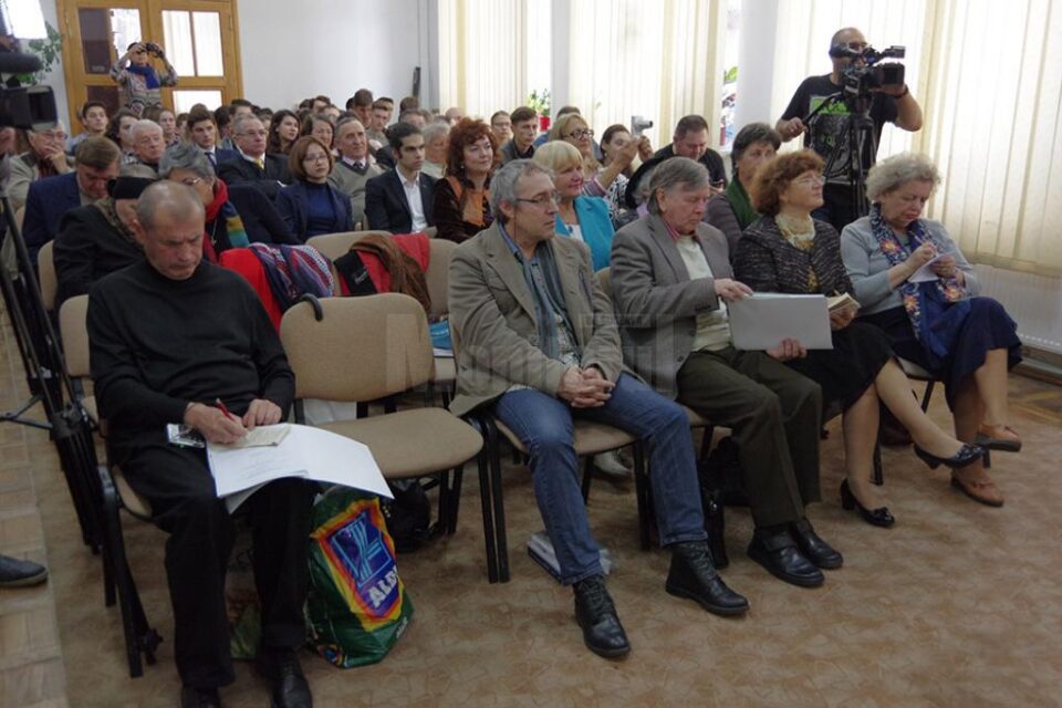 Simpozionul „Bucovina literară. Trecut, prezent și viitor”, desfășurat joi, 26 octombrie, la Biblioteca Bucovinei „I.G. Sbiera” Suceava