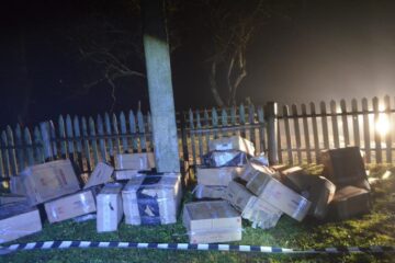 Țigări de contrabandă, de peste 40.000 de euro, găsite de polițiștii de frontieră suceveni