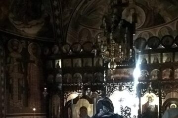 De ce sunt „fericiți cei săraci cu duhul”?