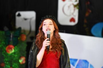 Colegiul Național „Petru Rareș” și-a celebrat bobocii în Țara Minunilor